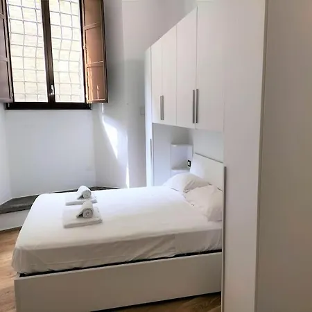 Apartment Pandolfini Apartment- With 2 Bedrooms *